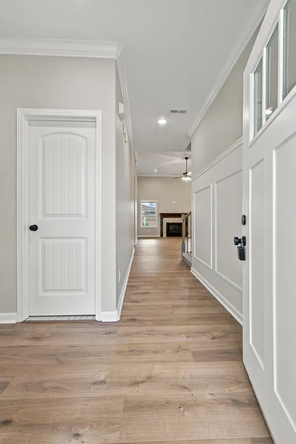 1589 Kestrel Dr, Clarksville, TN 37040
