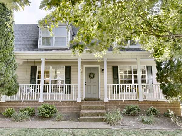 1622 Bryson Cv, Thompsons Station, TN 37179