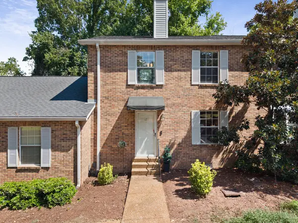 126 Cumberland Trce, Nashville, TN 37214