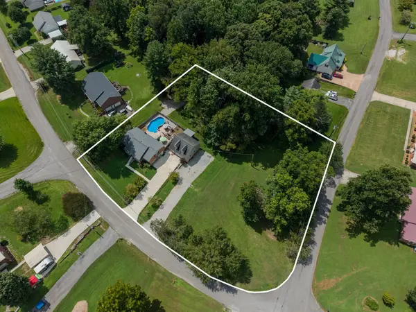 3705 Bartlett Dr, Cookeville, TN 38506