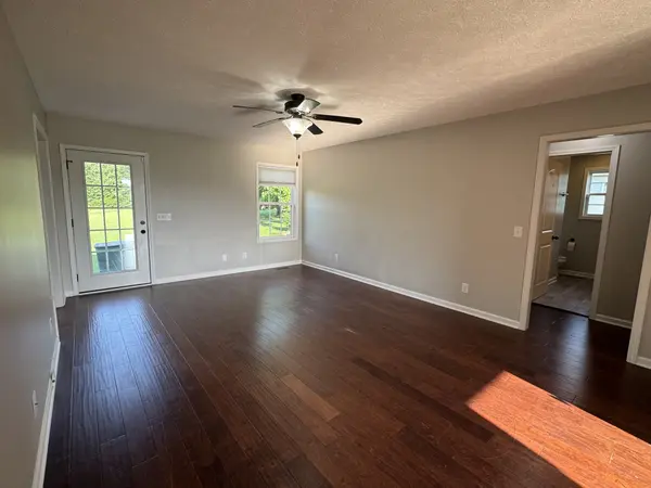 1062 Deasy Ln, Portland, TN 37148