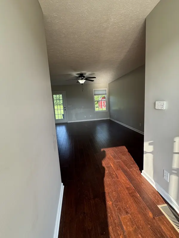 1062 Deasy Ln, Portland, TN 37148