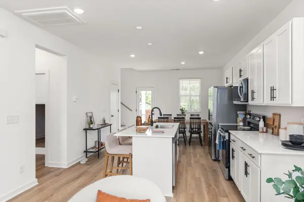 1109 Marlowe Lndg, Nashville, TN 37207