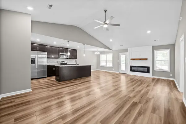 458 Mattingly Dr, Clarksville, TN 37042