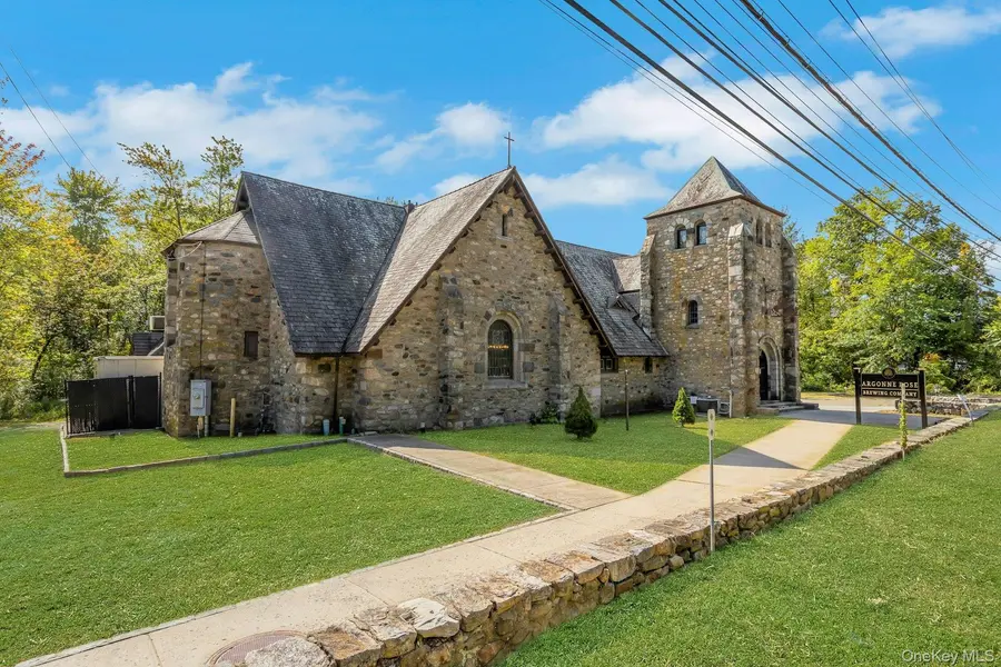 1715 E Main ST, Mohegan Lake, NY 10547