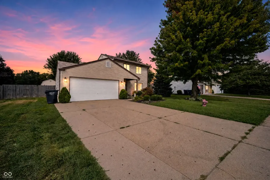 1104 Fox Trace DR, Anderson, IN 46013