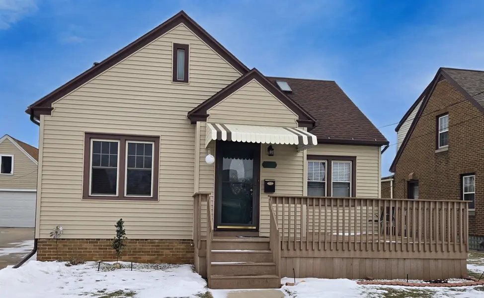 1421 S 21ST ST, Manitowoc, WI 54220