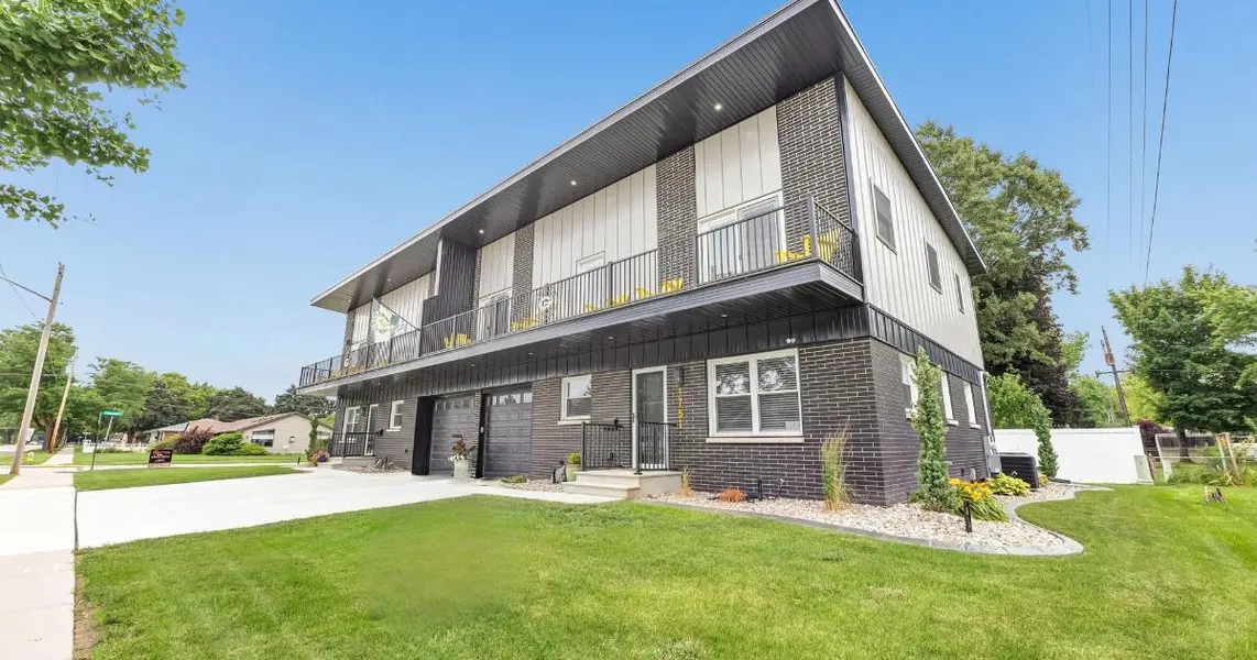 1751 S ONEIDA ST, Green Bay, WI 54304