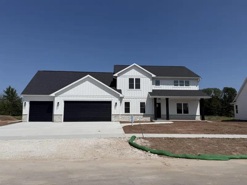 N8872 GALWAY LN, Menasha, WI 54952