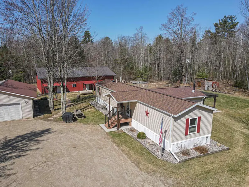 11136 WESO CREEK RD, Suring, WI 54174