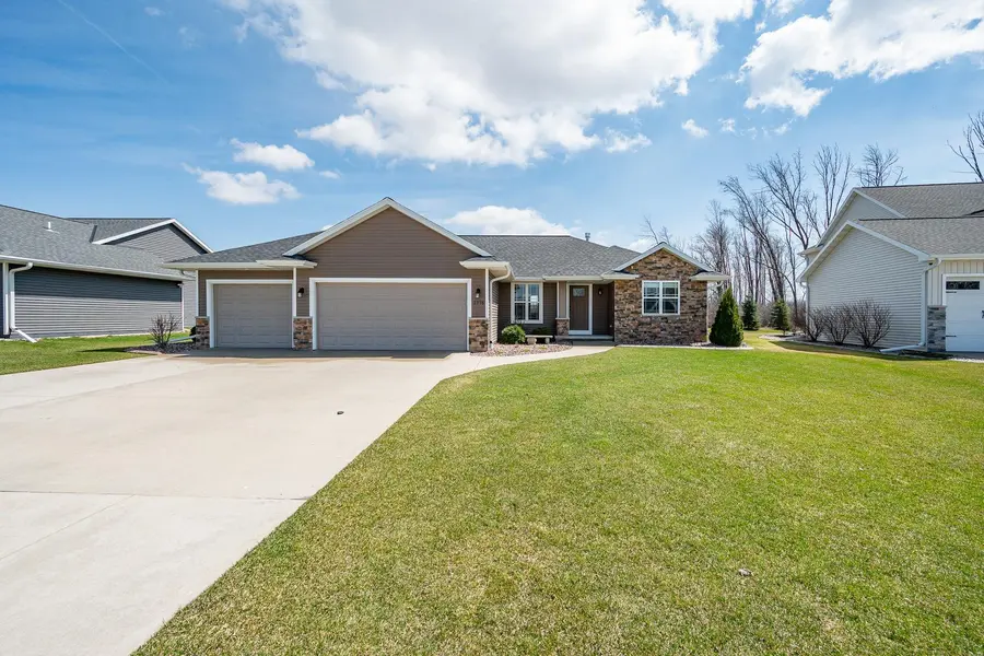 2715 ANDROMEDA DR, De Pere, WI 54115