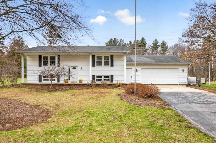 4171 ST FRANCIS PARK DR, Green Bay, WI 54313