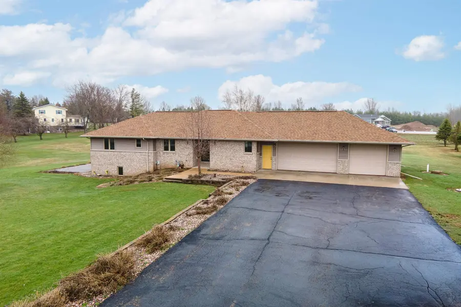 W4967 BURDICK RD, Black Creek, WI 54106