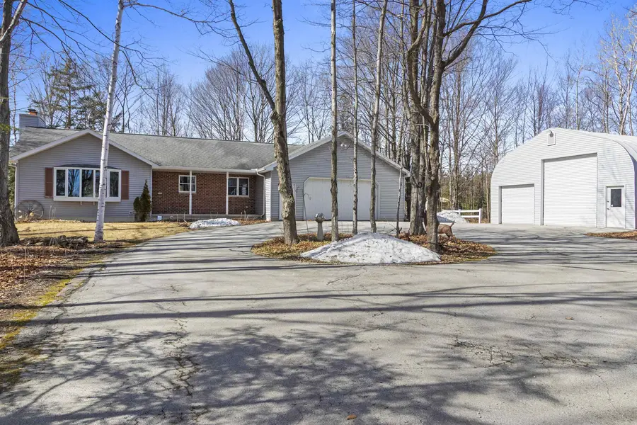 6885 LOST LAKE RD, Egg Harbor, WI 54209