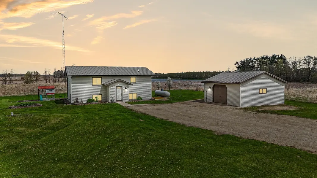 W722 COUNTY RD X, Berlin, WI 54923