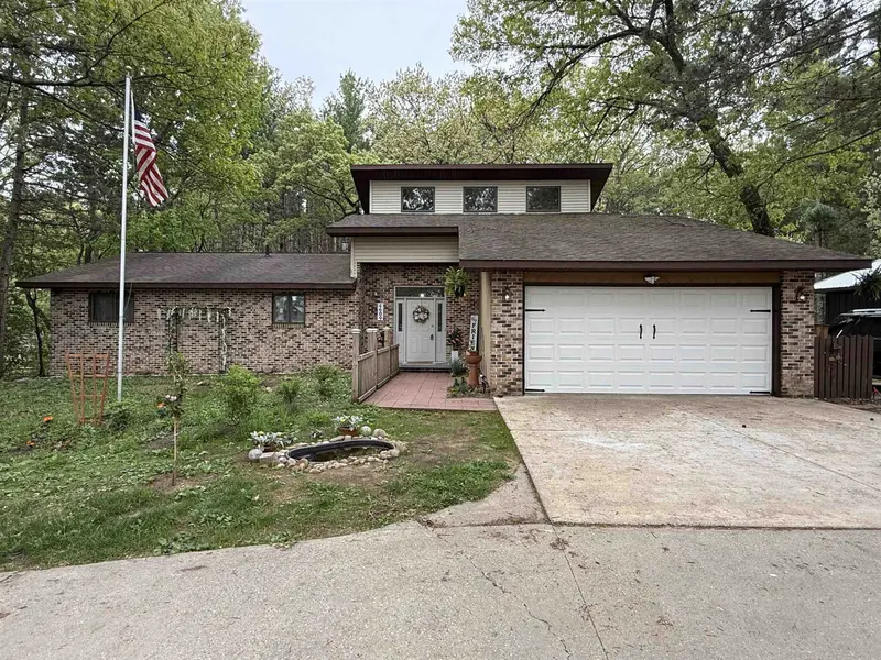 W4609 S PEARL LAKE RD, Redgranite, WI 54970