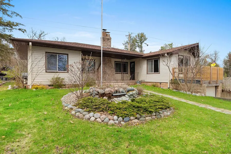 W6023 LAKE DR, Shawano, WI 54166