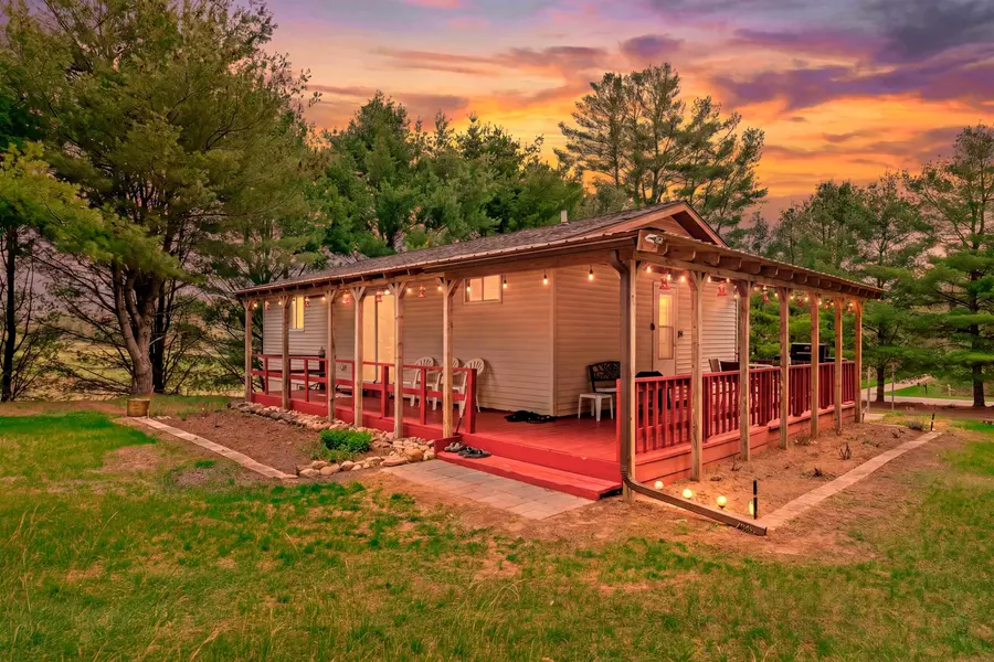N10493 CAYLOR RD, Wausaukee, WI 54177