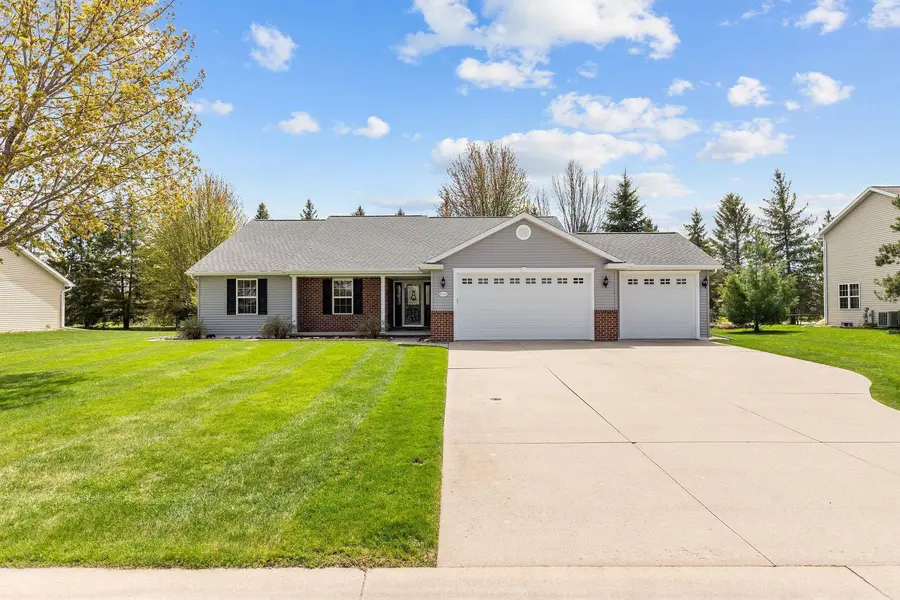 W7245 SUNFIELD DR, Greenville, WI 54942-8780