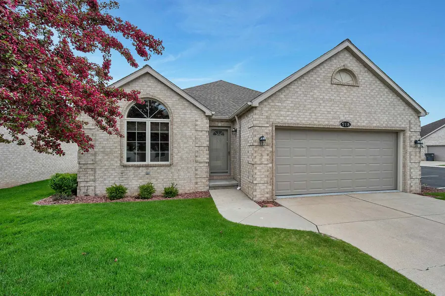 518 N LANGLADE CT, Green Bay, WI 54301