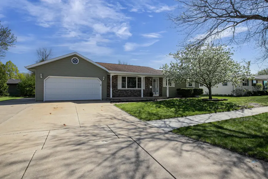 1625 E SYLVAN AVE, Appleton, WI 54915
