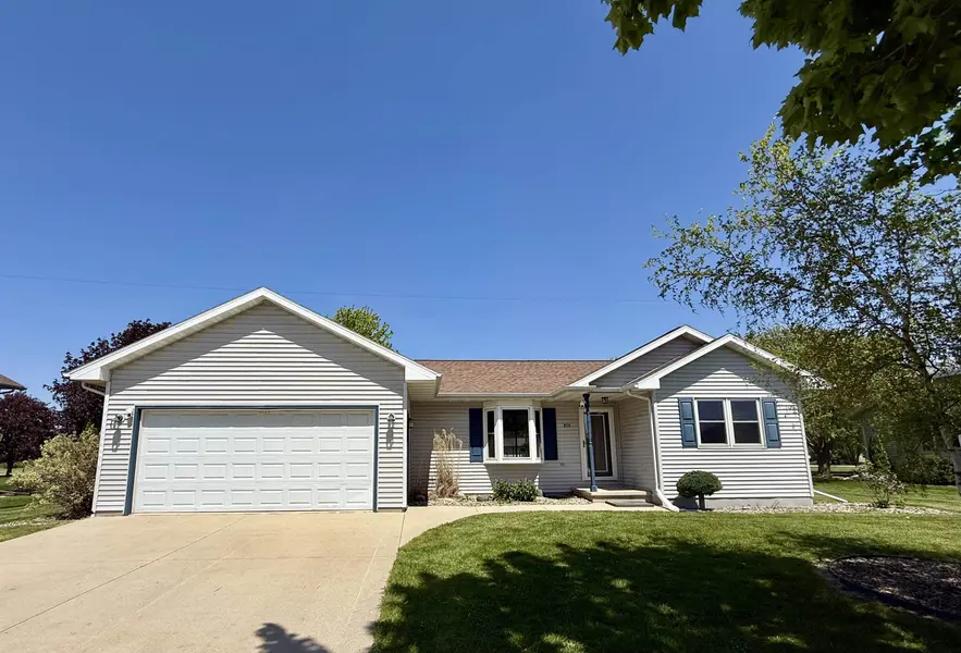 975 WHIPPOORWILL LN, Fond Du Lac, WI 54935