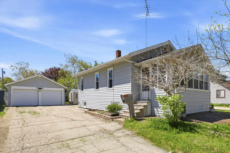 125 E COOLIDGE AVE, Appleton, WI 54915