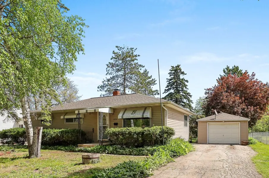 1652 BOLAND RD, Green Bay, WI 54303-4608