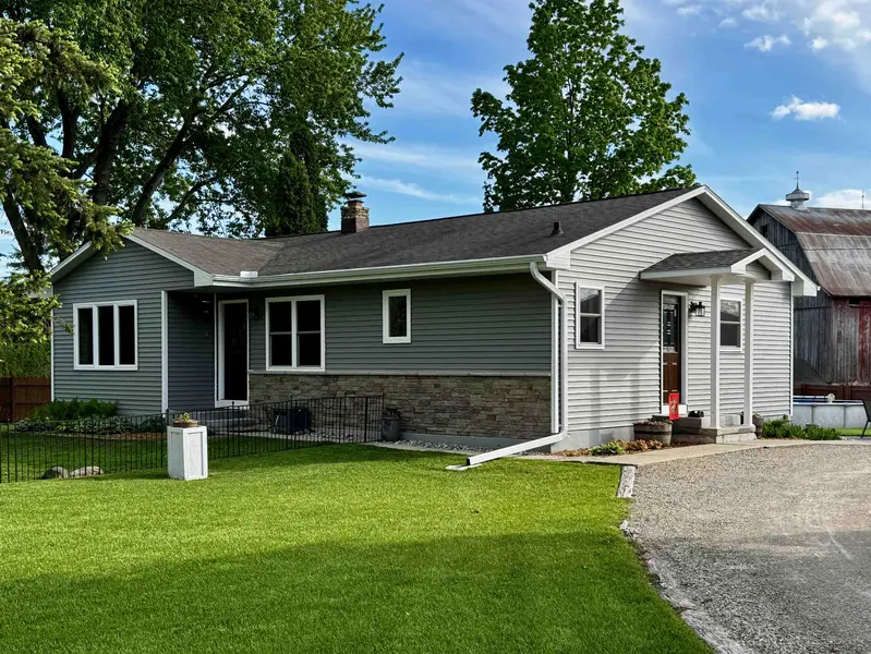 4103 FAIRVIEW RD, Larsen, WI 54947-9999