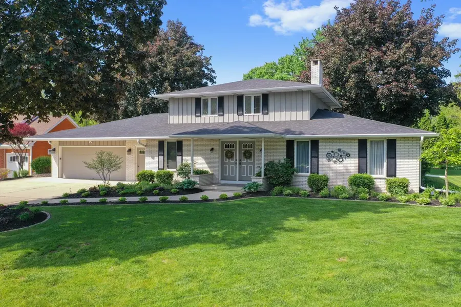 230 ARBOR LN, Green Bay, WI 54301-1604