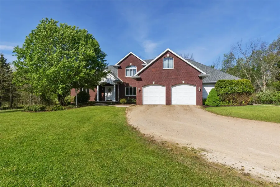 N2087 TEAL TRL, Hortonville, WI 54944