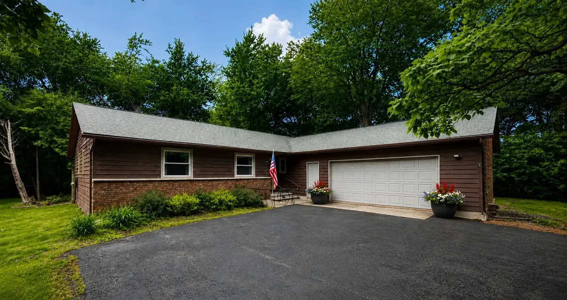 848 W SOUTH PARK AVE, Oshkosh, WI 54902-6366