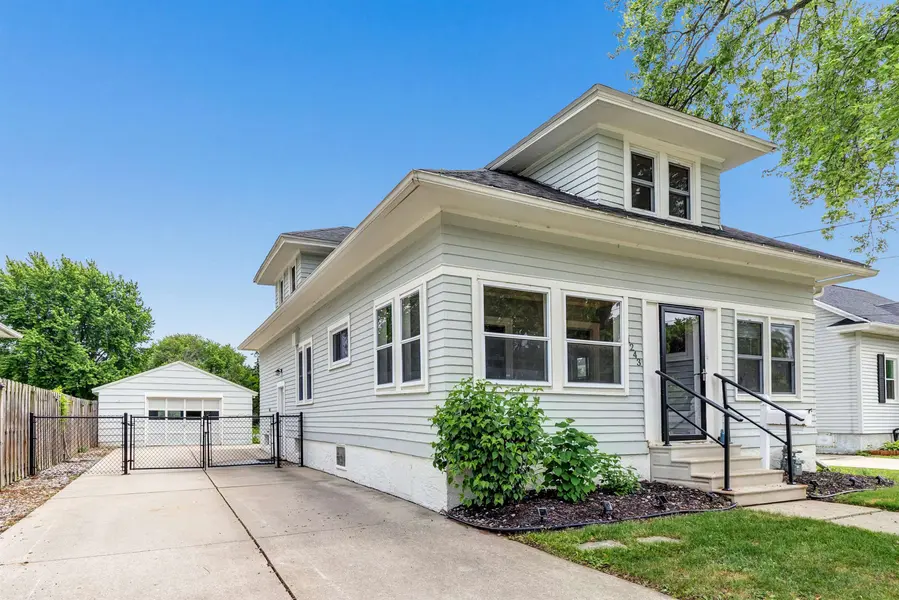 1243 S IRWIN AVE, Green Bay, WI 54301-3032