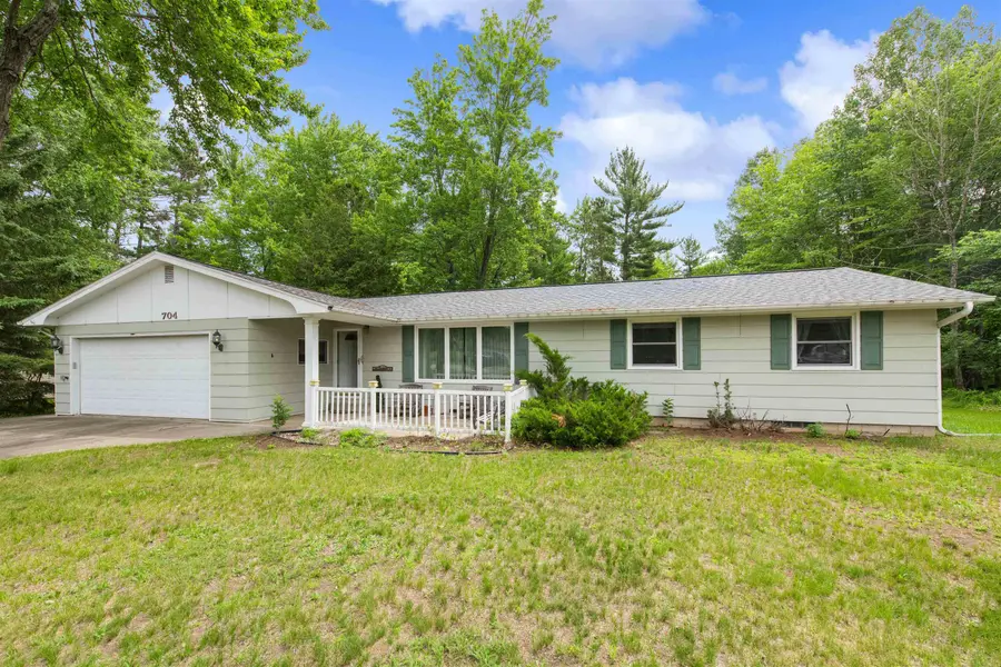 704 FUNK ST, Crivitz, WI 54114
