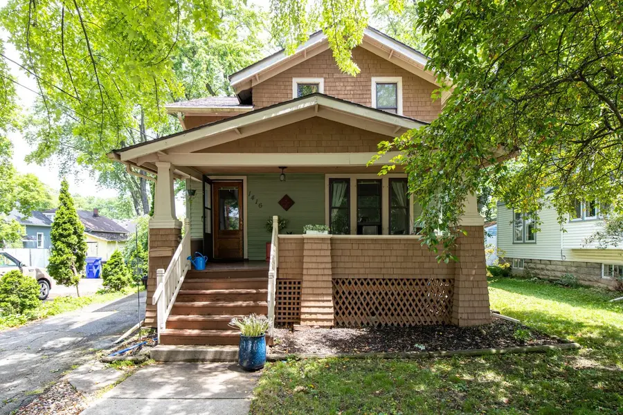1416 N SUPERIOR ST, Appleton, WI 54911