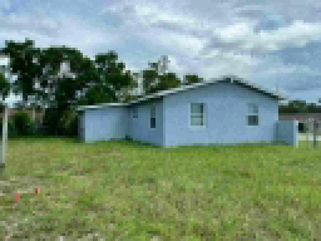 2302 E DANA DR, Deltona, FL 32738