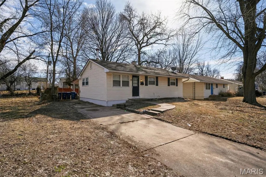 10828 Glen Garry RD, St Louis, MO 63137