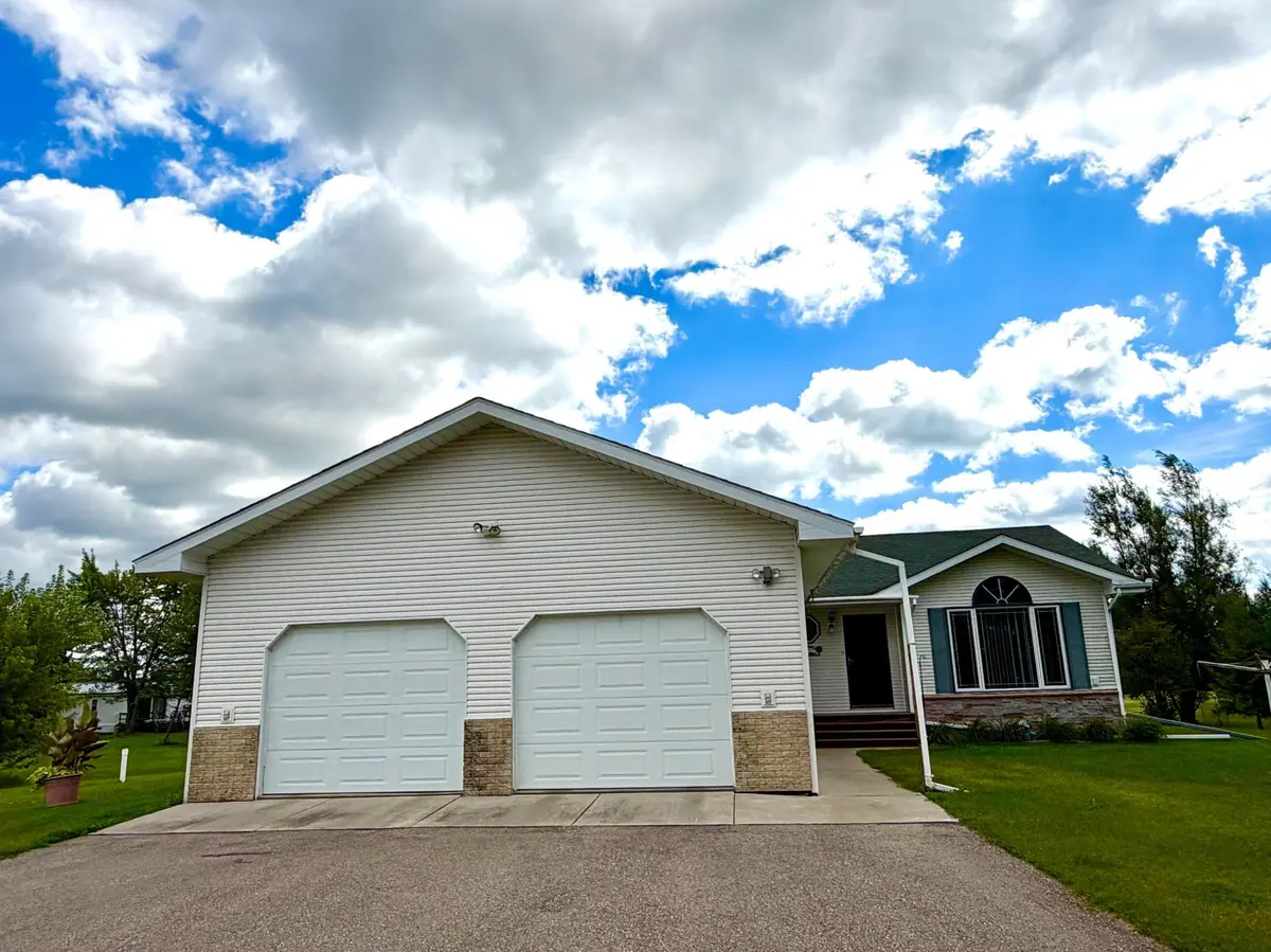 220 4th AVE SW, Baudette, MN 56623