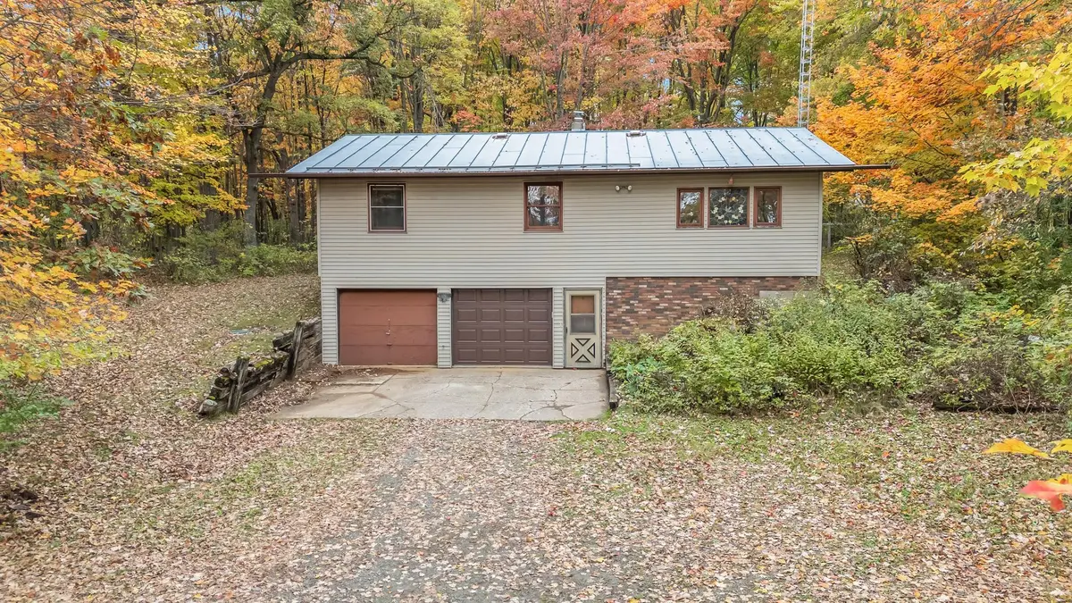 395 N CTY RD A, Amherst Jct, WI 54407