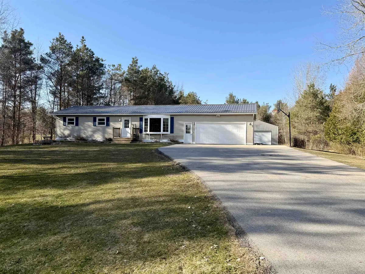 6634 LOWER RD, Sobieski, WI 54171-9790