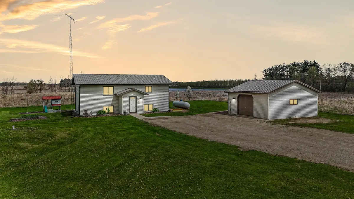 W722 COUNTY RD X, Berlin, WI 54923