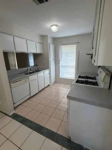 10705 Lanshire DR #B, Austin, TX 78758
