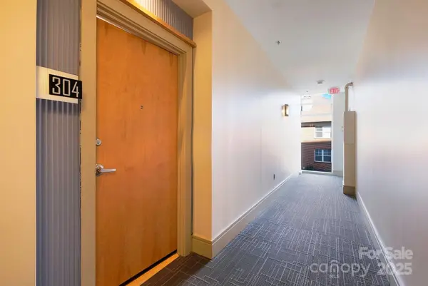 505 E Sixth ST #304, Charlotte, NC 28202