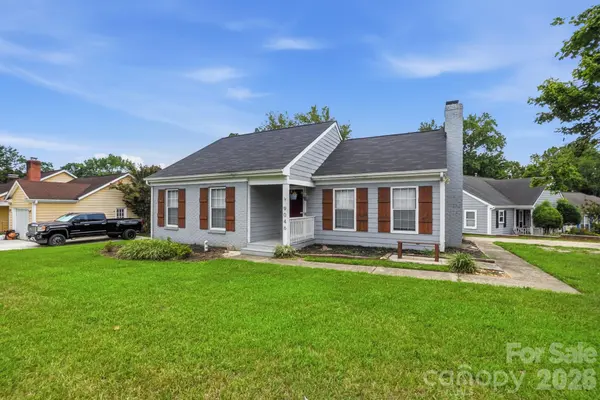 9046 Milton Morris DR, Charlotte, NC 28227
