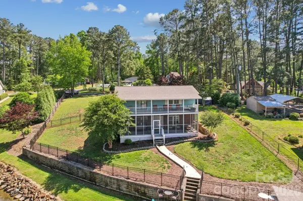 49571 Blackberry RD, Norwood, NC 28128