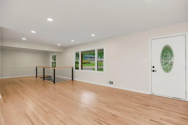9500 Buena Vista ST, Overland Park, KS 66207