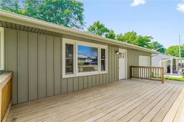 3504 S Bowen ST, Independence, MO 64055