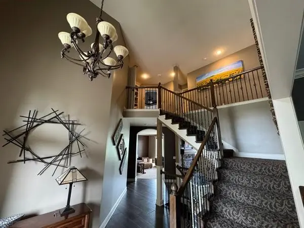 11018 W 163rd TER, Overland Park, KS 66062