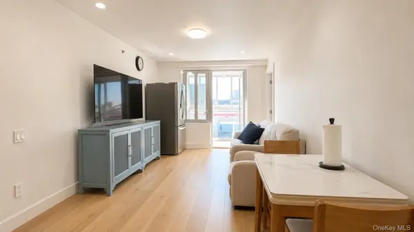 13119 Fowler Ave #4C, Flushing, NY 11355