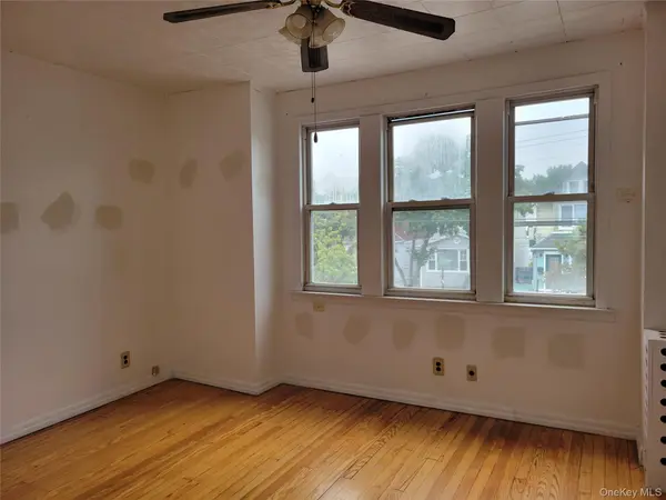 78-37 64th PL, Glendale, NY 11385